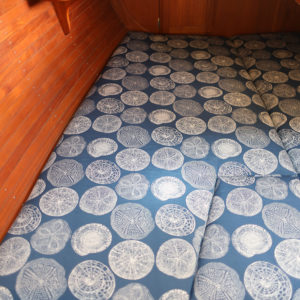 cushion-vberth-shell-pattern-square