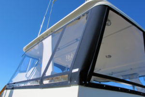 Flybridge windows